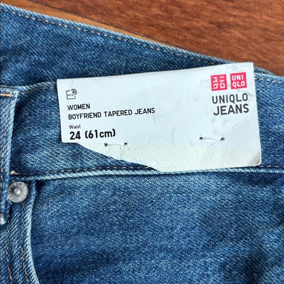 NWT Uniqlo boyfriend jeans - Picture 3 of 9